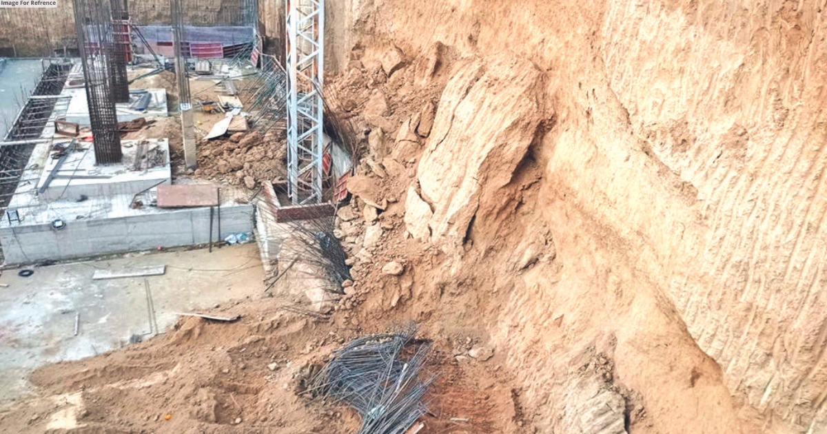 Three labourers die as basement wall of mall collapses in Jagatpura